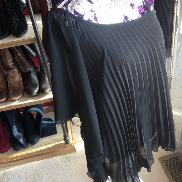 Top - Picture 5 of 6